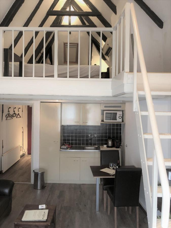 Hotel De Vischpoorte, Hartje Deventer En Aan De Ijssel Eksteriør billede